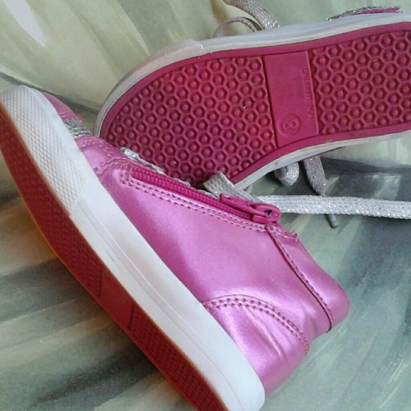 2PAIRS OF TODDLER GIRLS SIZE 8 HITOPS SHOES - Picture 8 of 8